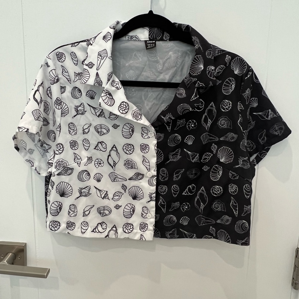 Shell Crop Top